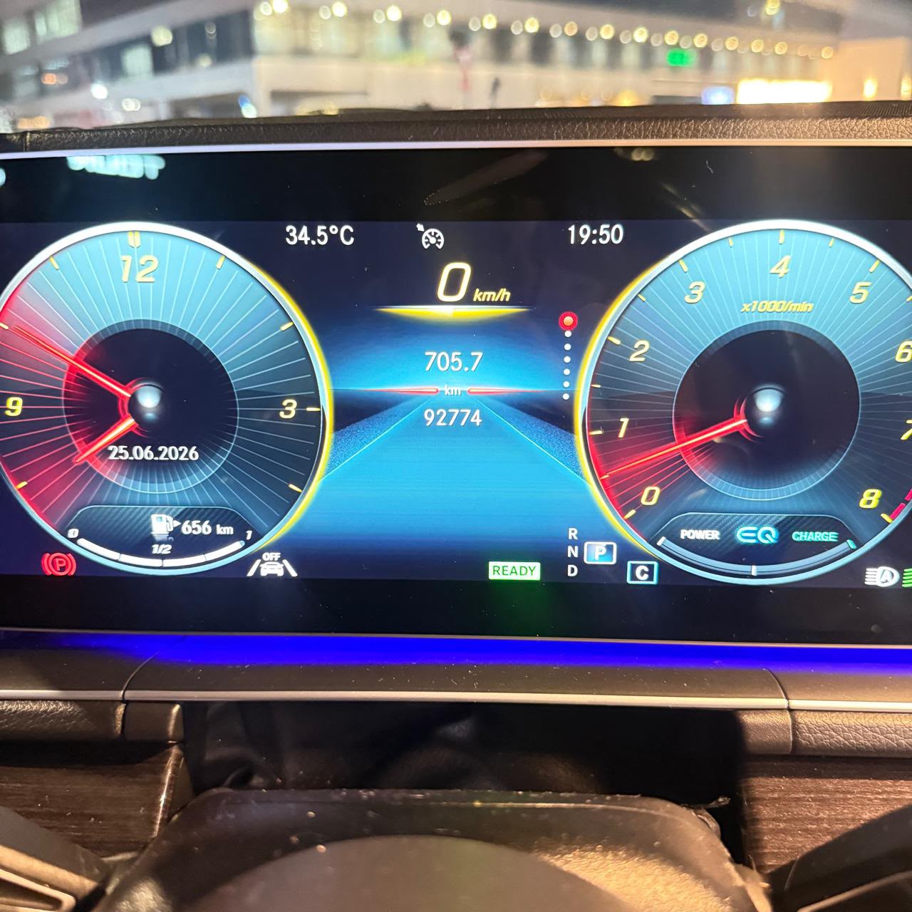 GLS 450 digital dashboard showing 92,774 km